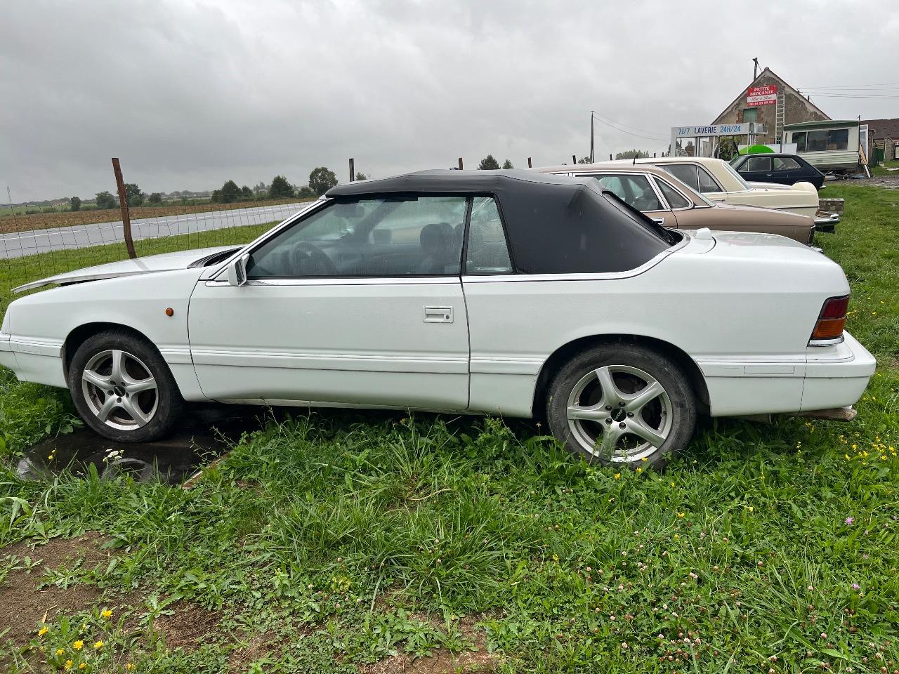 CHRYSLER Le Baron Cabriolet - 1992 LesAnciennes.com