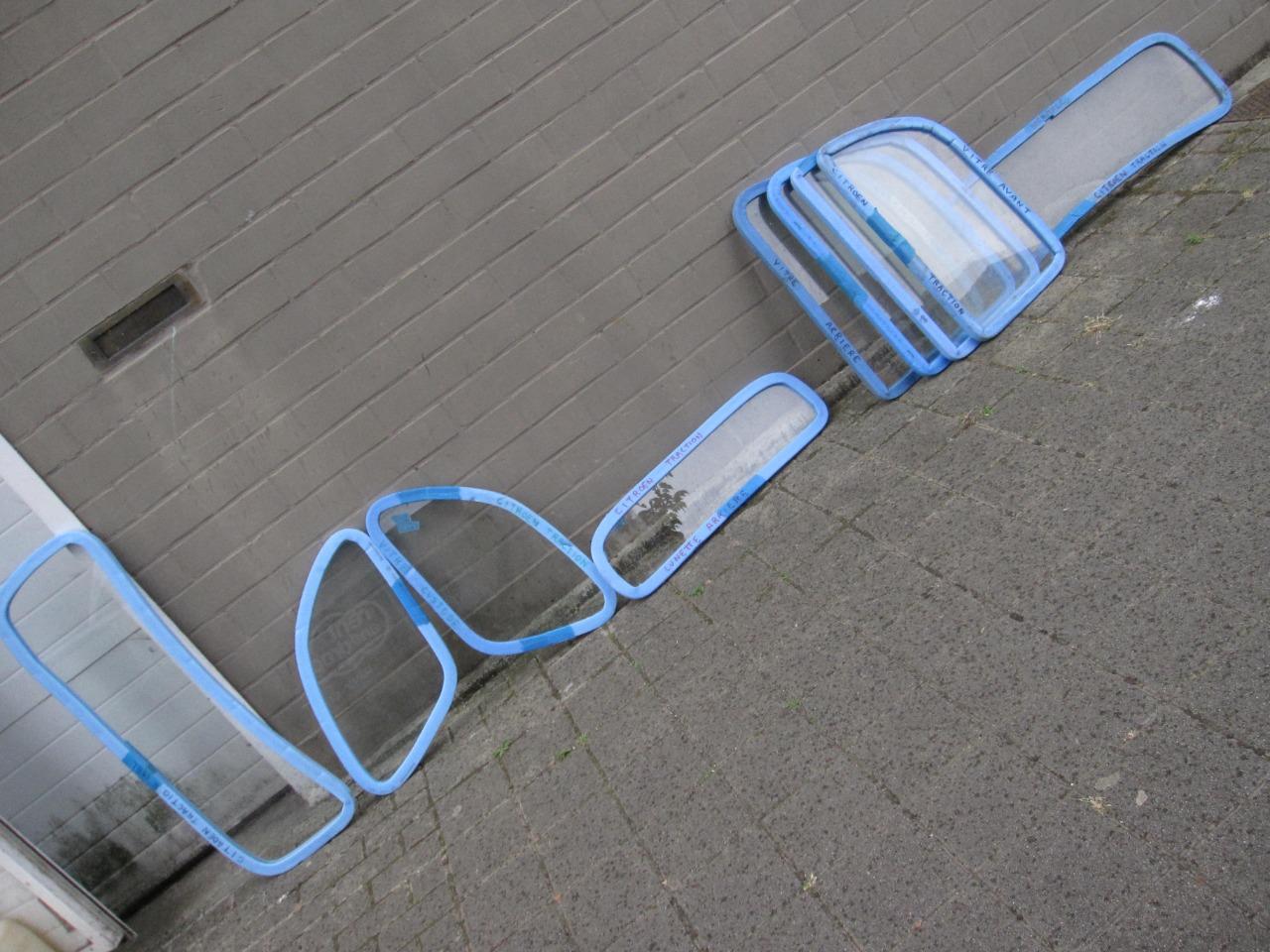 Vitres CITROEN Traction LesAnciennes.com