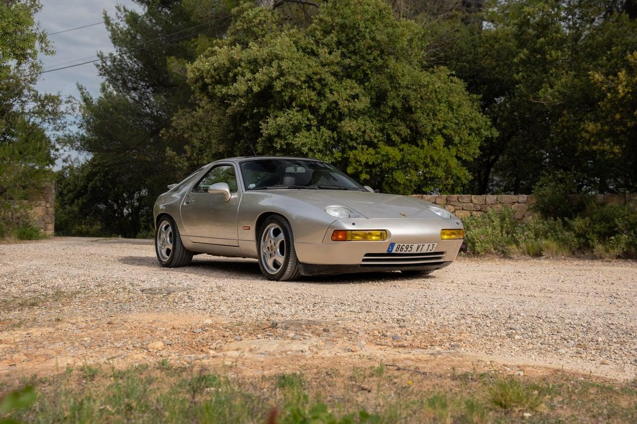 1993 Porsche 928 GTS Manual LesAnciennes.com