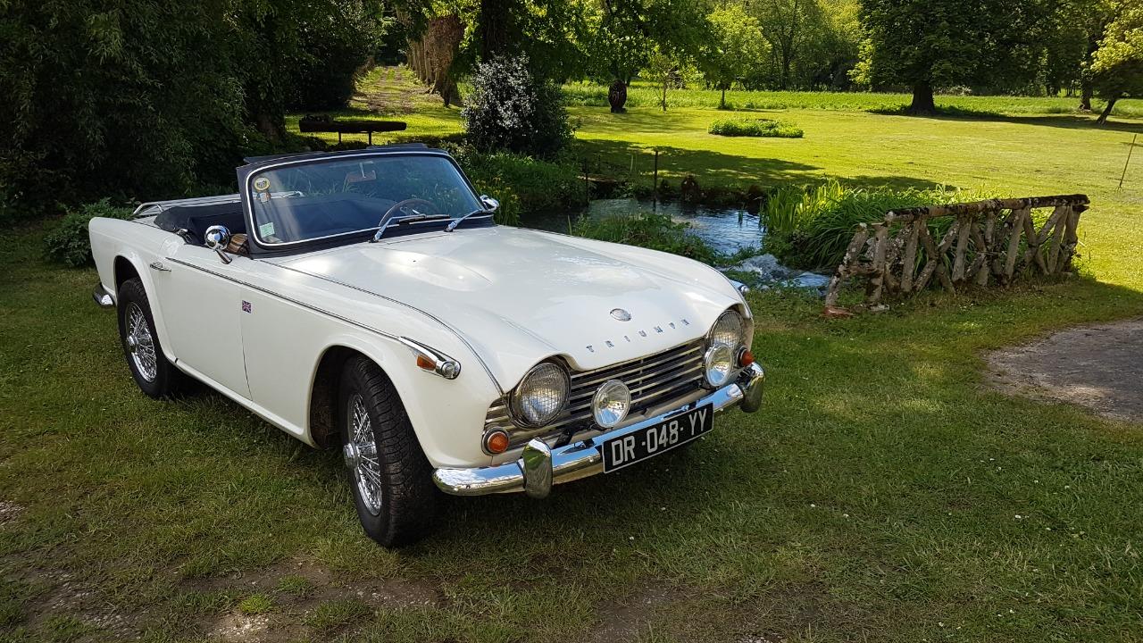 TRIUMPH TR4A IRS - 1965 LesAnciennes.com