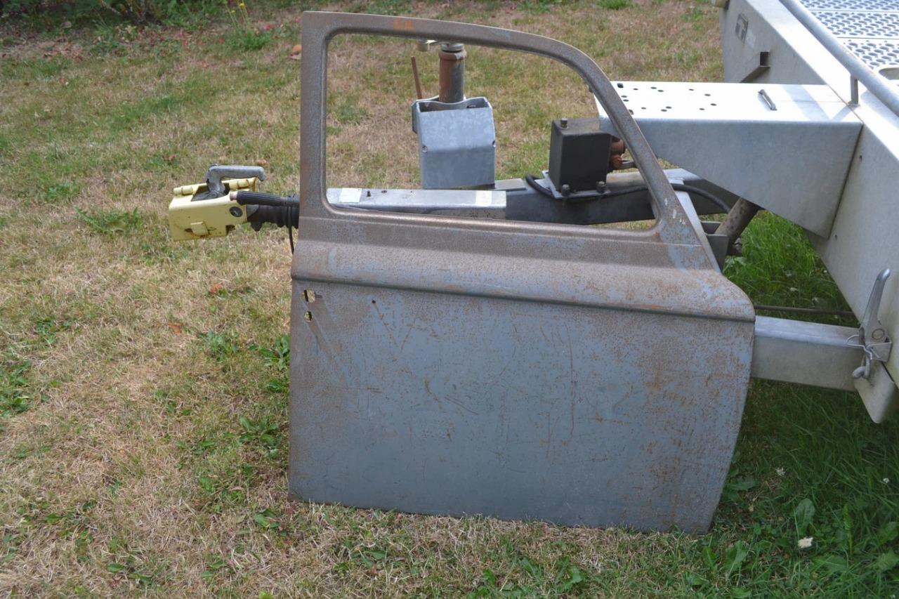 Panneau porte AV DT PEUGEOT 403, neuf LesAnciennes.com