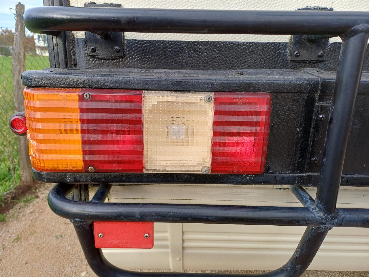 Recherche feu arriere LesAnciennes.com