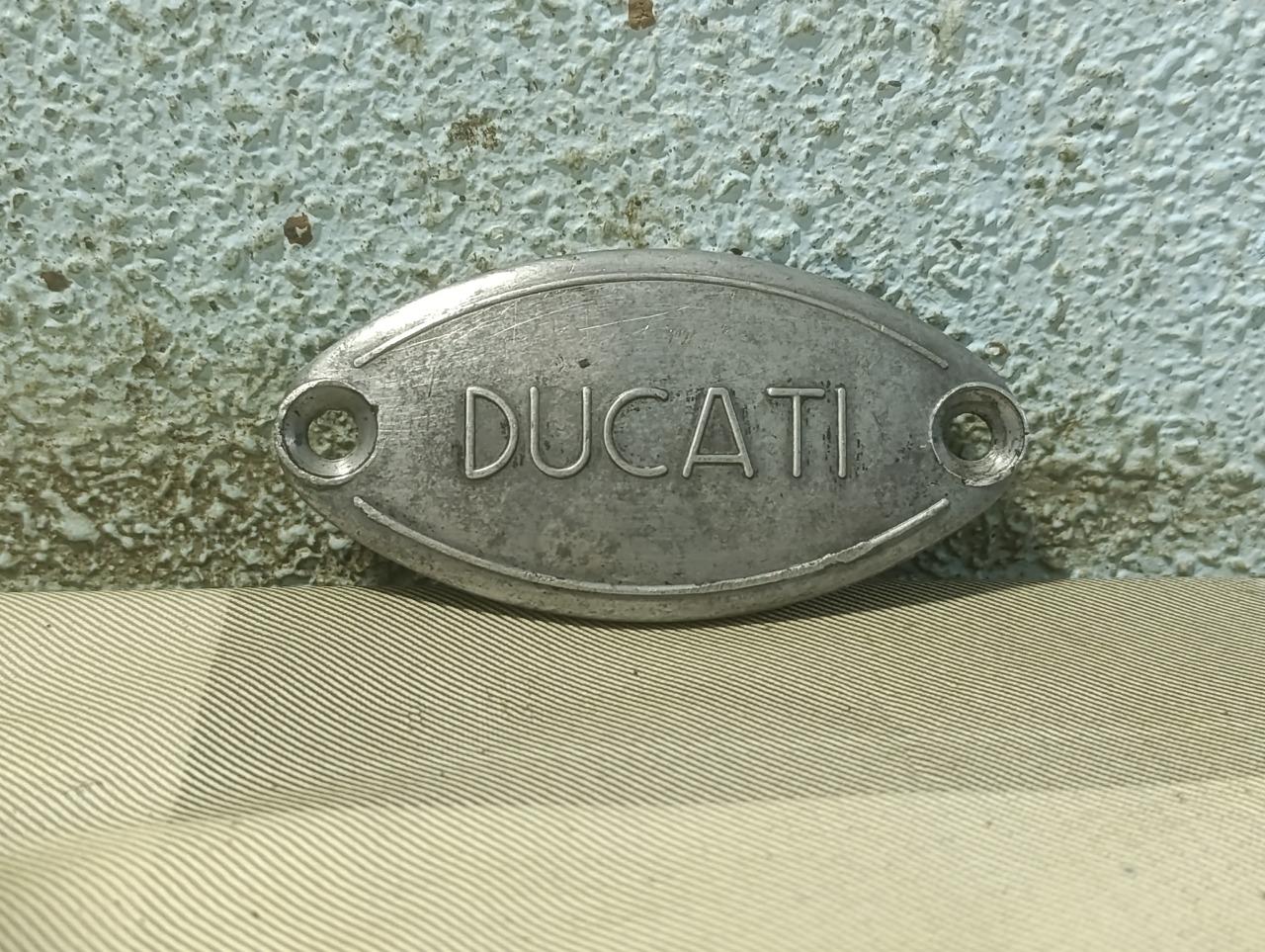 Couvercle embrayage Ducati. Ducati 125 175 200 250 LesAnciennes.com