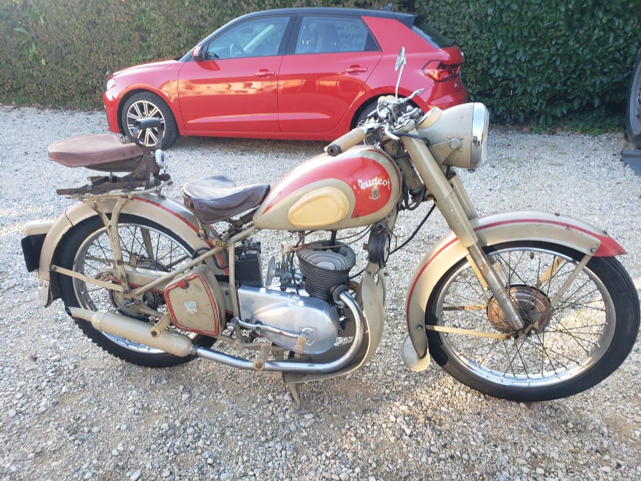 PEUGEOT 176 T4 - 1956 LesAnciennes.com