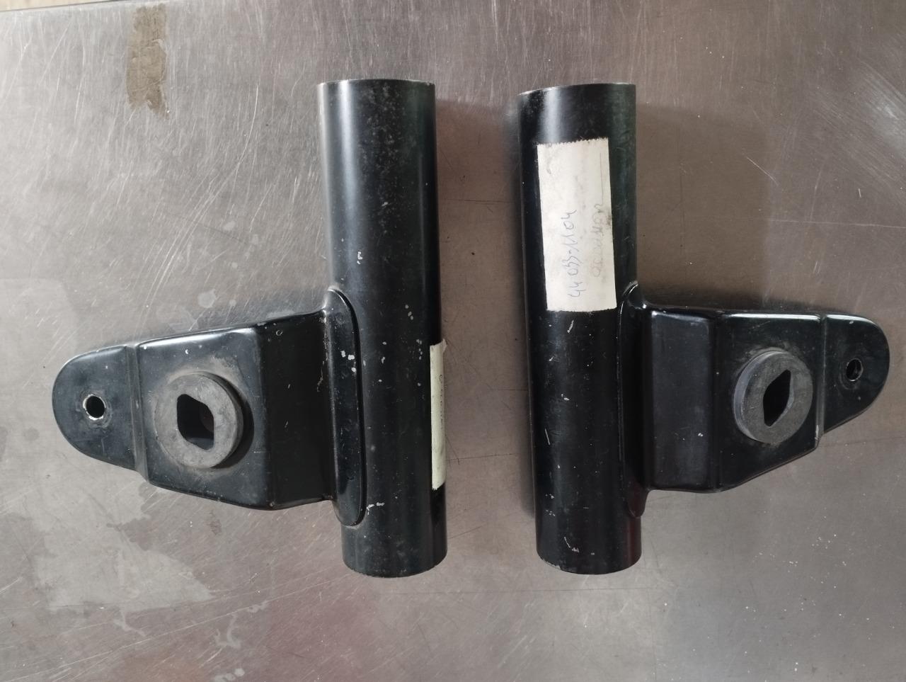 Pattes de phare KAWASAKI 1000 R R1/R2 LesAnciennes.com