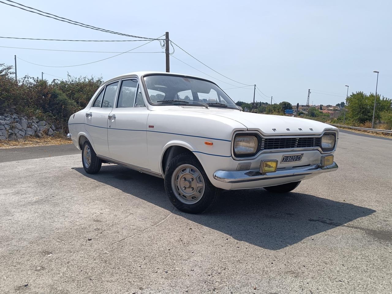 1975 Ford Escort Mk1 1100 XL LesAnciennes.com