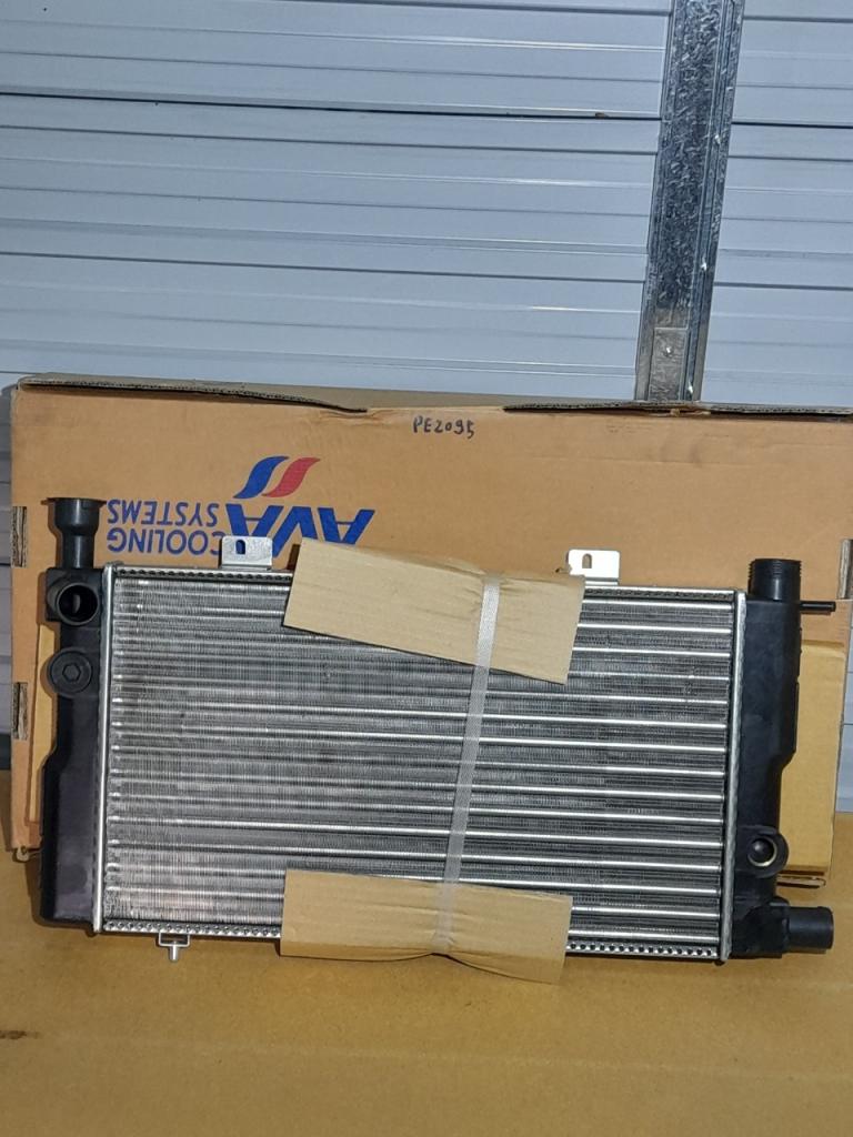 Radiateur Peugeot 205 LesAnciennes.com