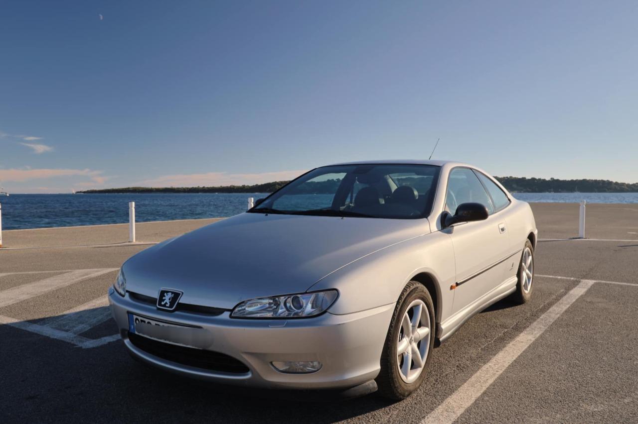 PEUGEOT 406 Coupé 3l V6 Pininfar - 1999 LesAnciennes.com