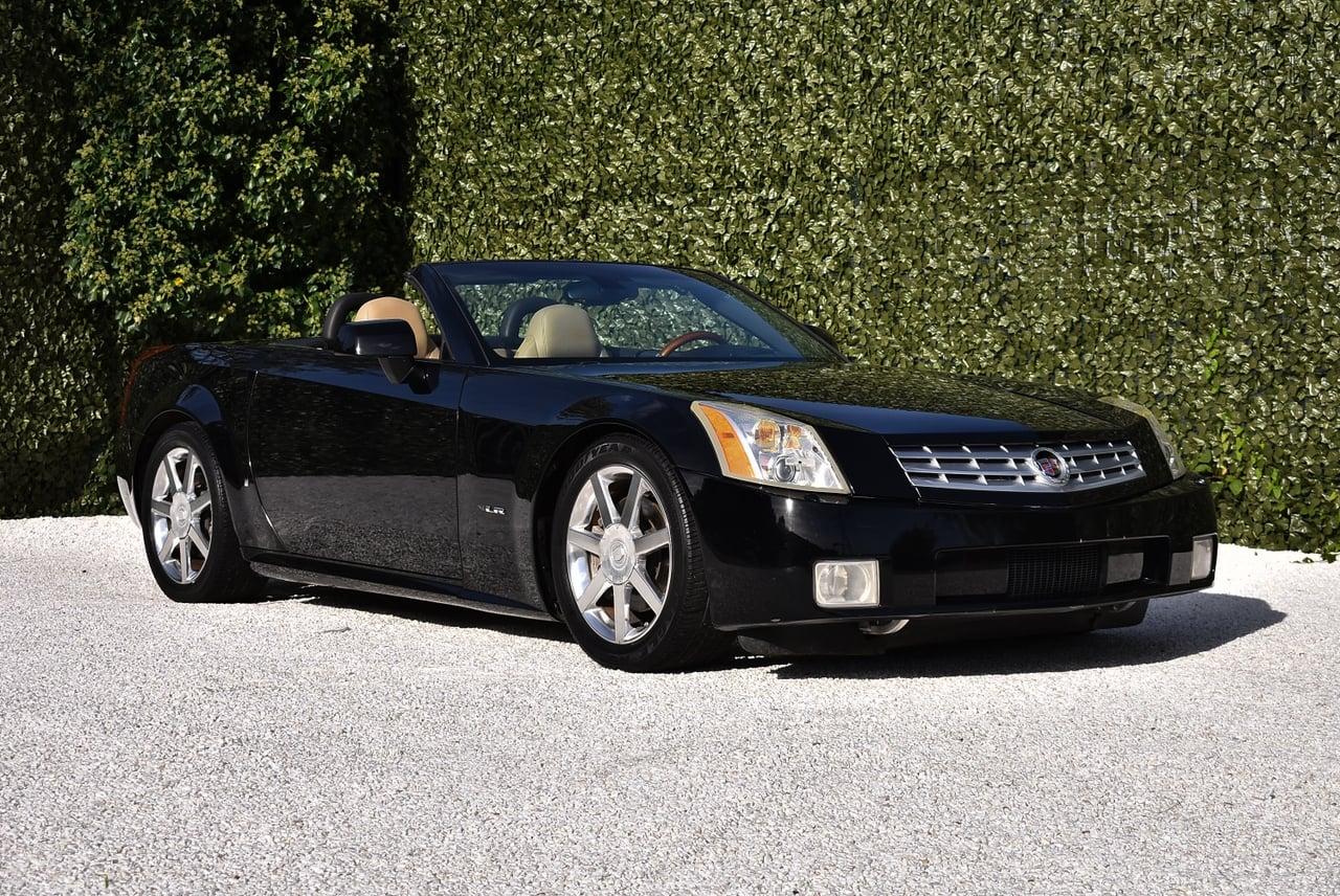 2007 Cadillac XLR Convertible 4,6L V8 LesAnciennes.com