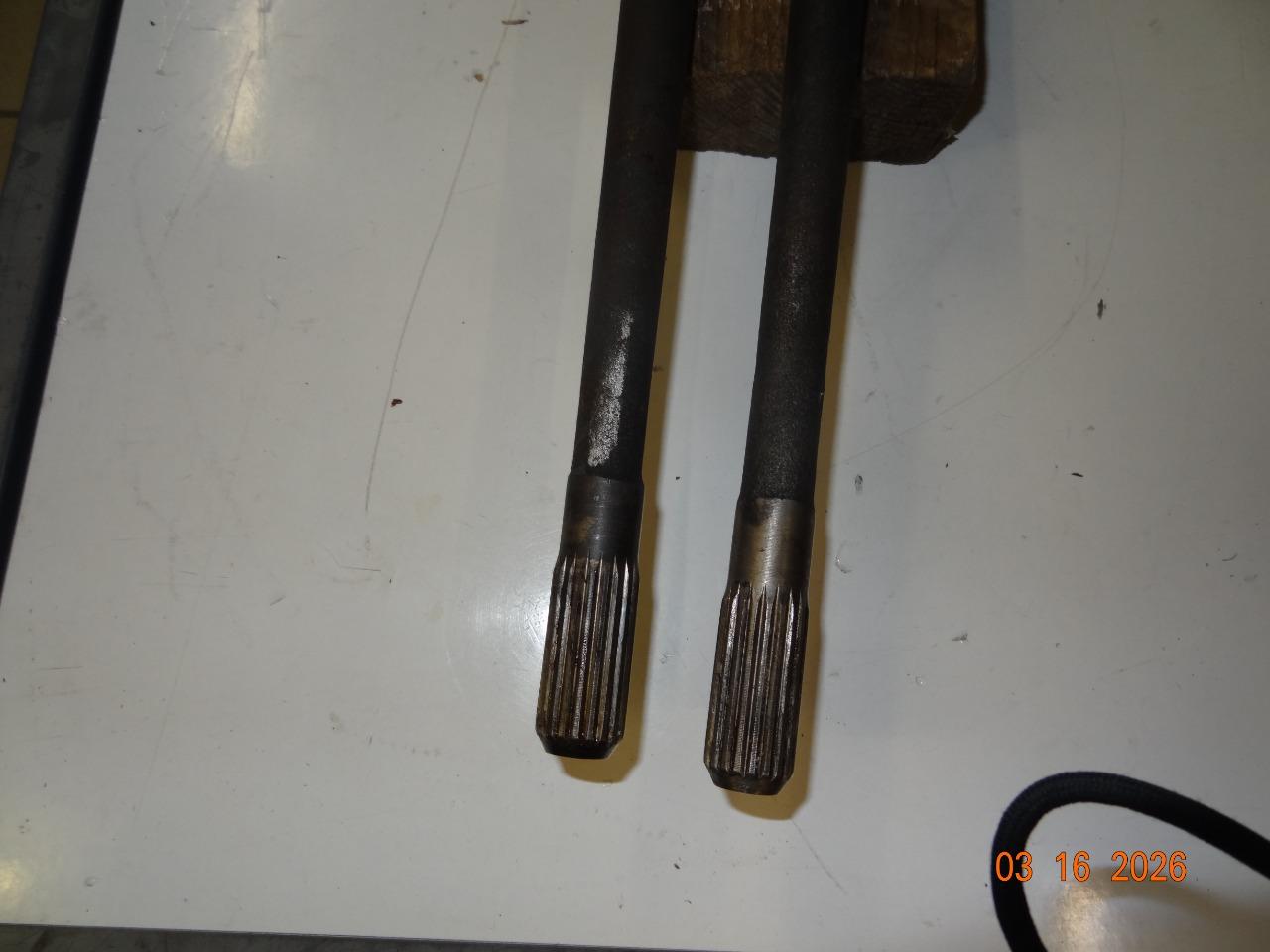 Pièces RENAULT renault 8- LesAnciennes.com