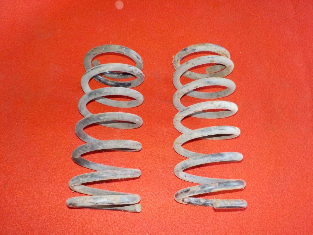 Ressort avant RENAULT 8 (R8) LesAnciennes.com