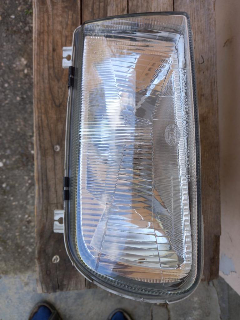 Phare G SKODA Félicia -1 LesAnciennes.com