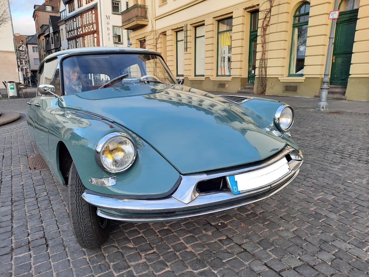 CITROEN DS DS19 - 1961 LesAnciennes.com