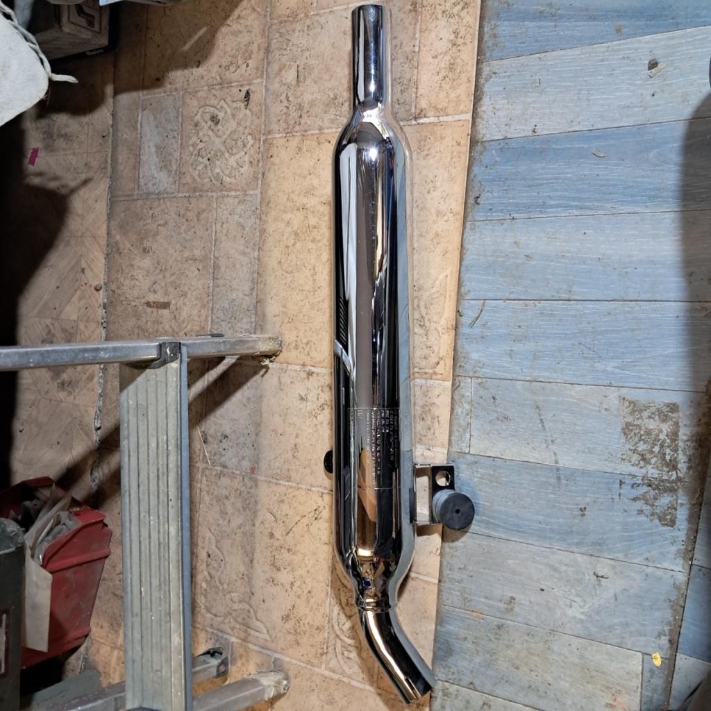 Silencieux echappement TRIUMPH Bonneville T120 neu LesAnciennes.com