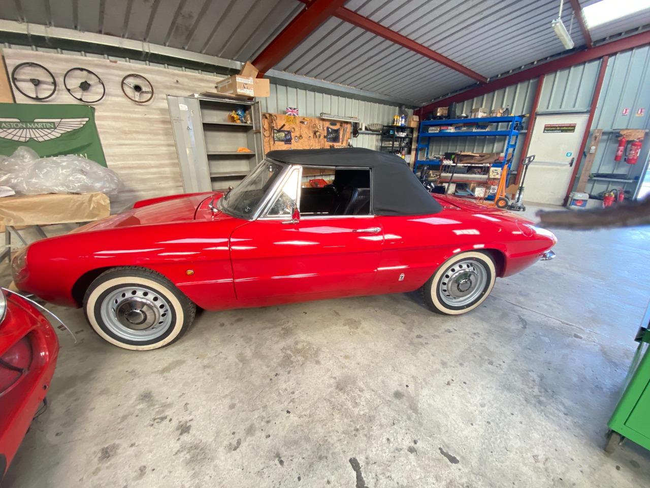 ALFA ROMEO 1750 SPIDER DUETTO 1750 - 1968 LesAnciennes.com