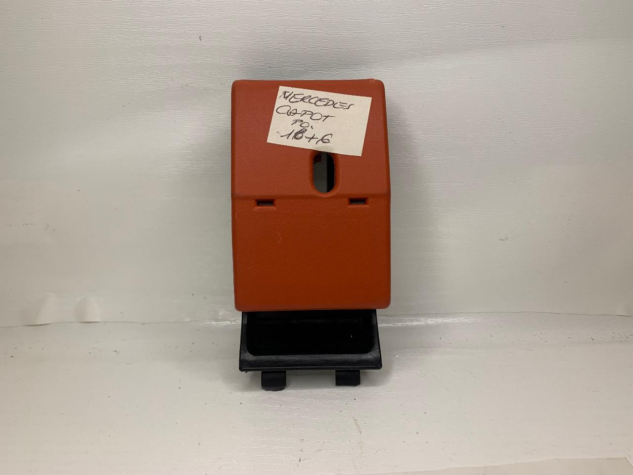 Poignee MERCEDES W 124 TT LesAnciennes.com