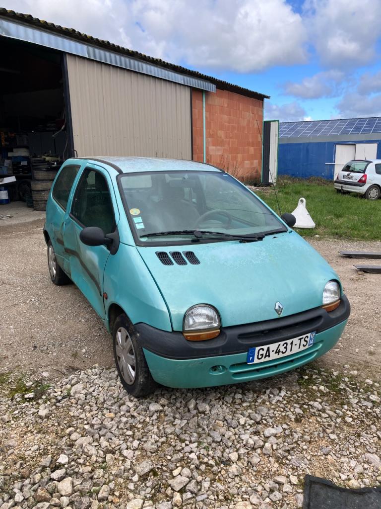 Lot de pièces RENAULT Twingo LesAnciennes.com