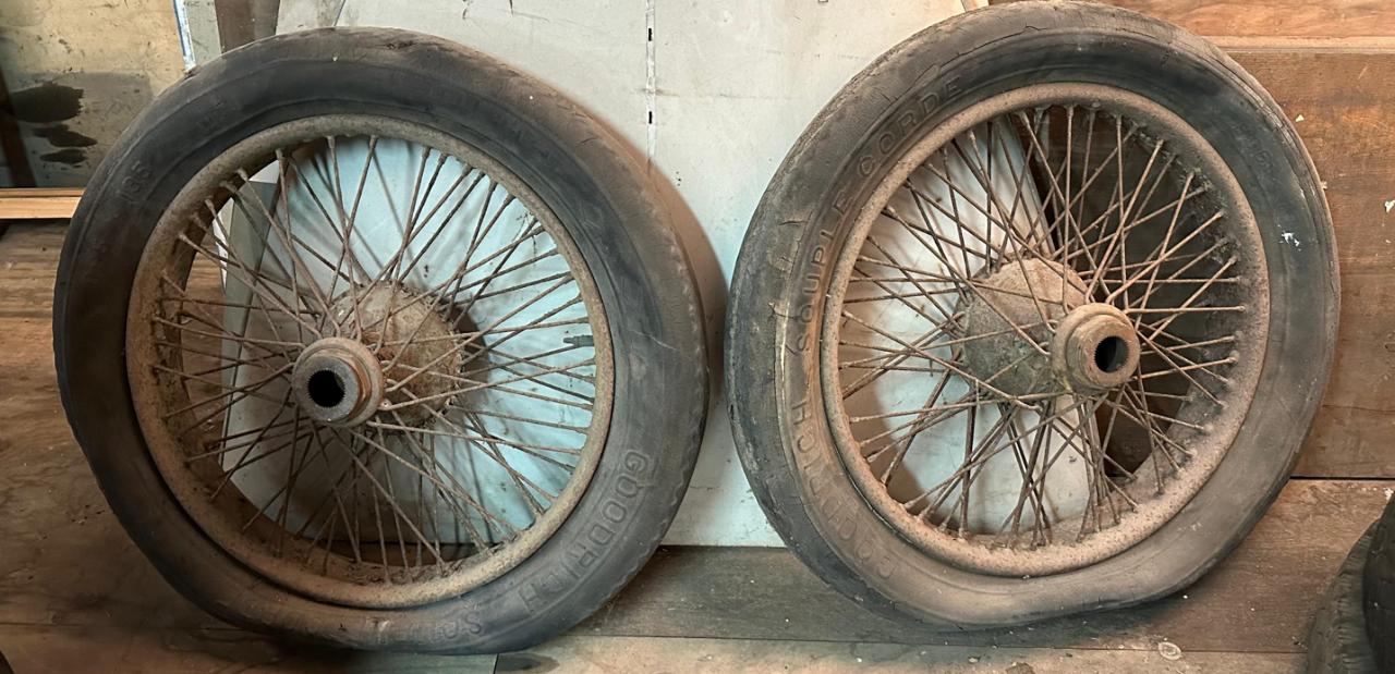 Jantes à rayon 25 pouces avant guerre LesAnciennes.com