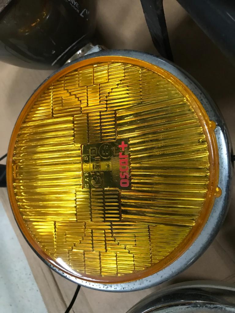 Lot optiques, rampe phares, longues portées, Oscar LesAnciennes.com