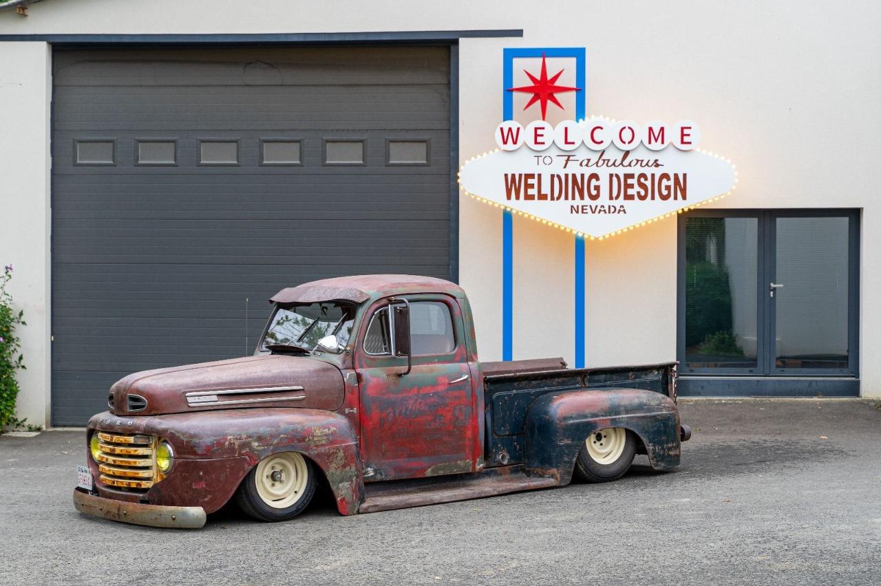 FORD V8 F1 - 1949 LesAnciennes.com