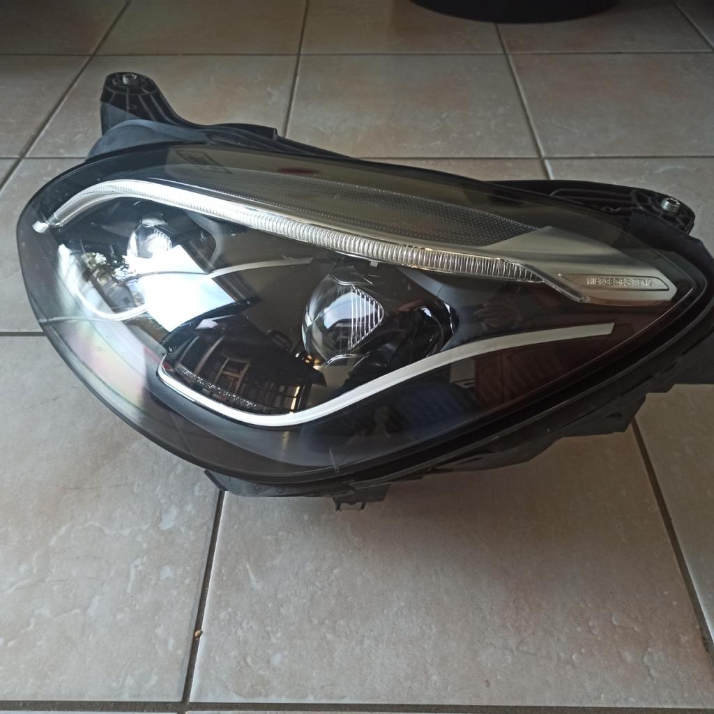 BLOC OPTIQUE MERCEDES SLC CABRIOLET LesAnciennes.com