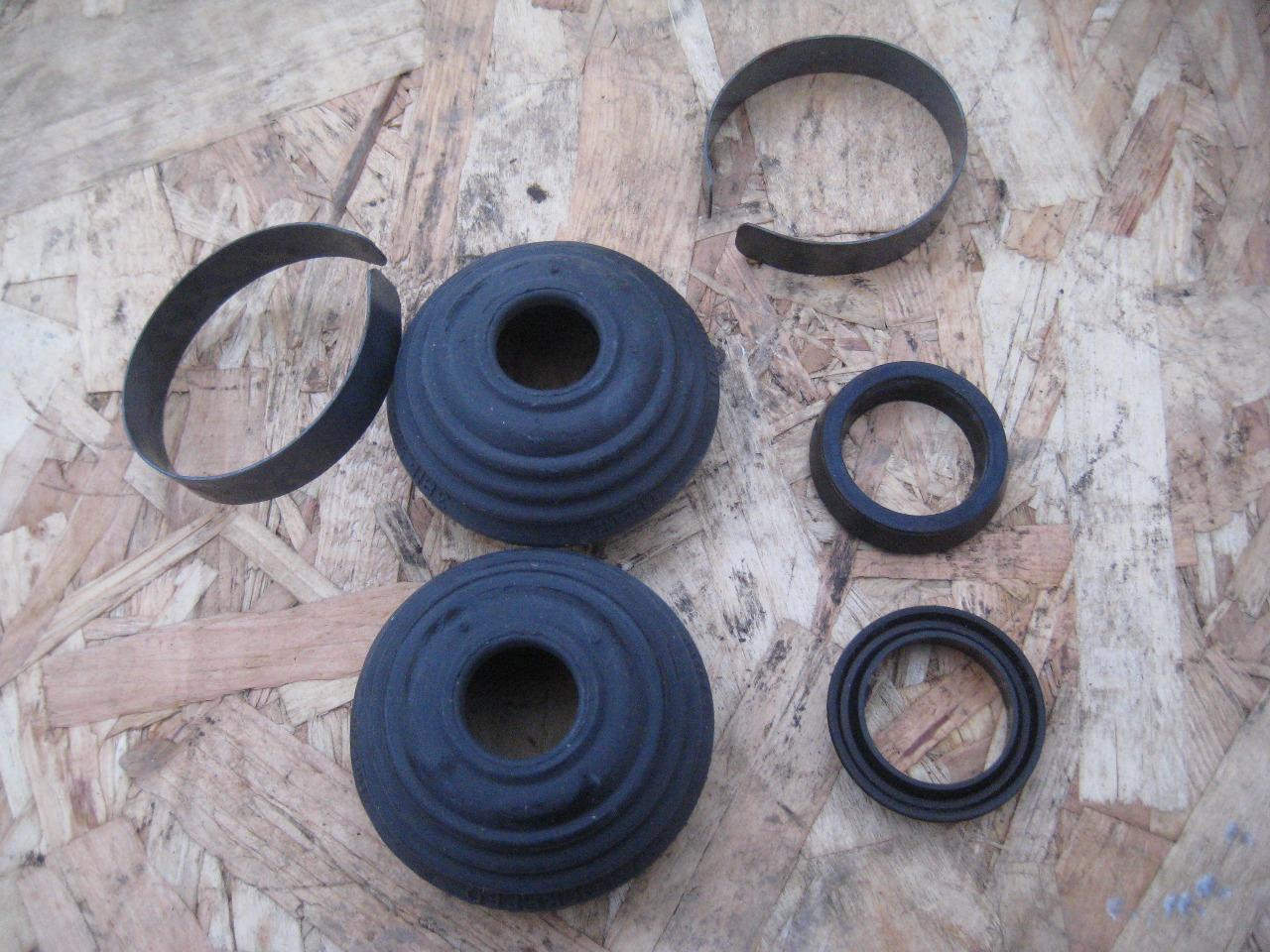 Pièces RENAULT a definir LesAnciennes.com