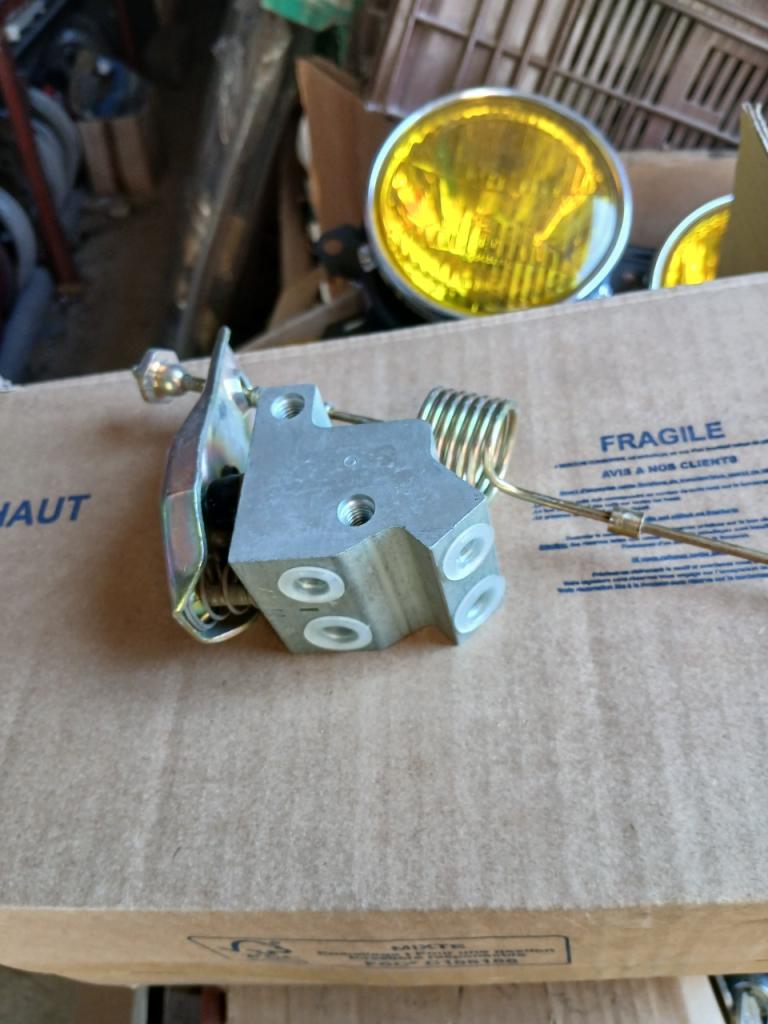 Répartiteur RENAULT Super 5 LesAnciennes.com