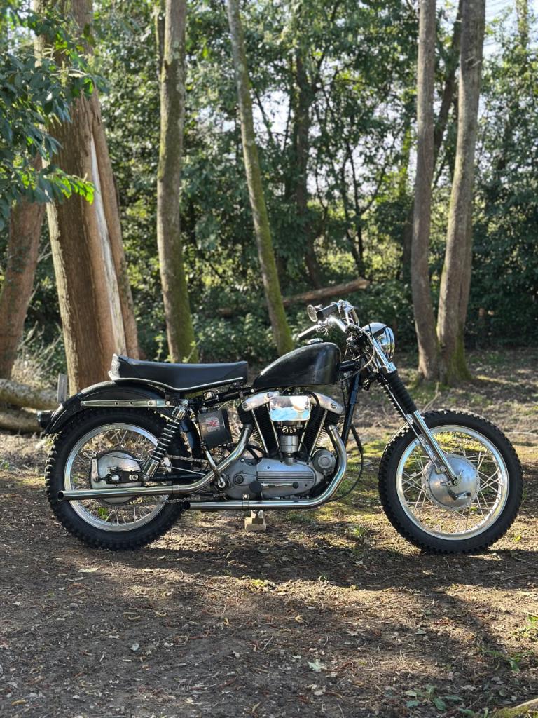 HARLEY DAVIDSON Sportster Xlch - 1967 LesAnciennes.com