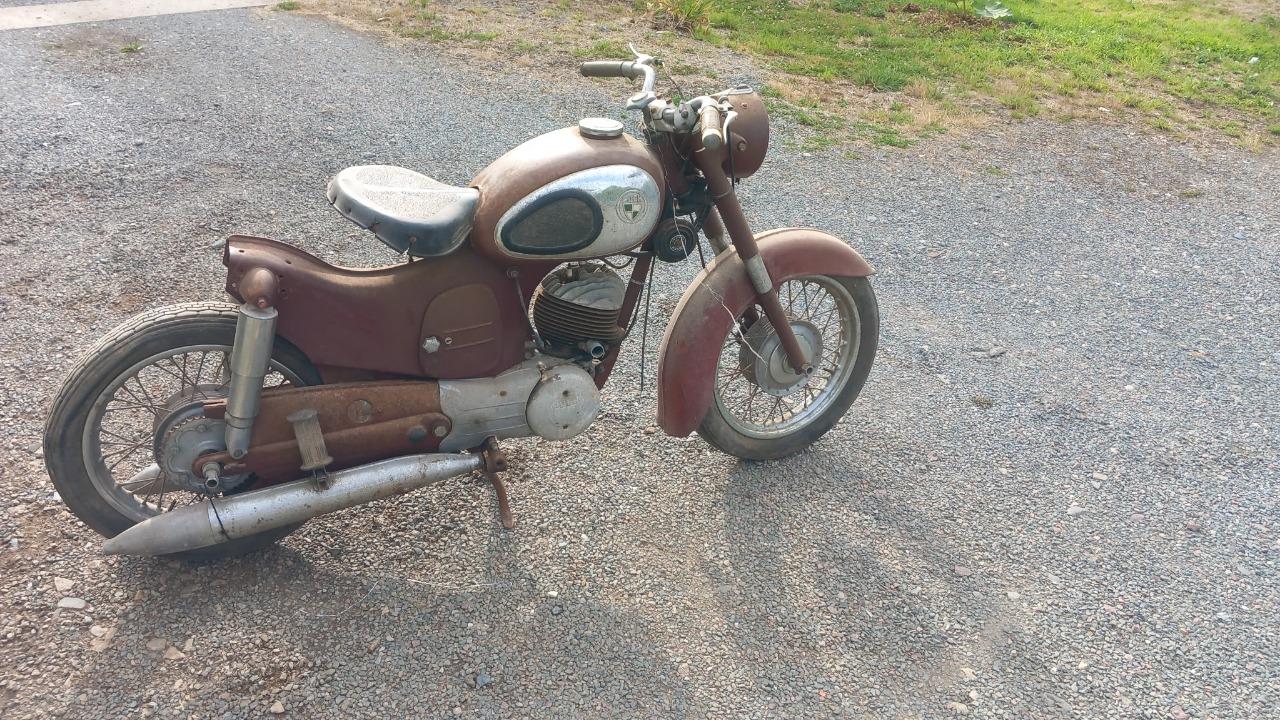 Pièces PUCH 175 SV LesAnciennes.com