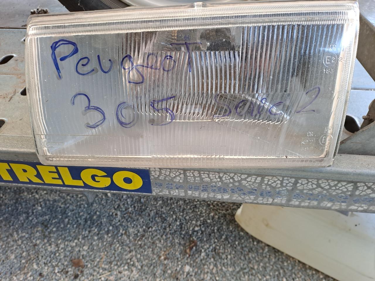 PharePEUGEOT 305 LesAnciennes.com