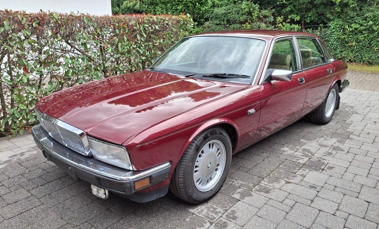 1989 Jaguar XJ6 3.6 Sovereign XJ40 LesAnciennes.com