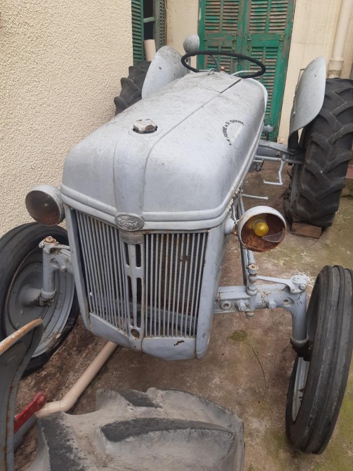 FORD Tracteur - 1947 LesAnciennes.com