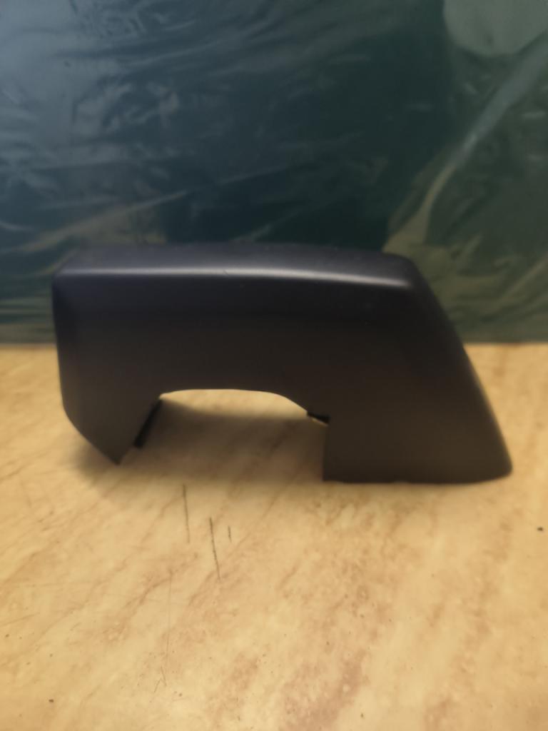 Butée de pare chocs FORD Escort LesAnciennes.com