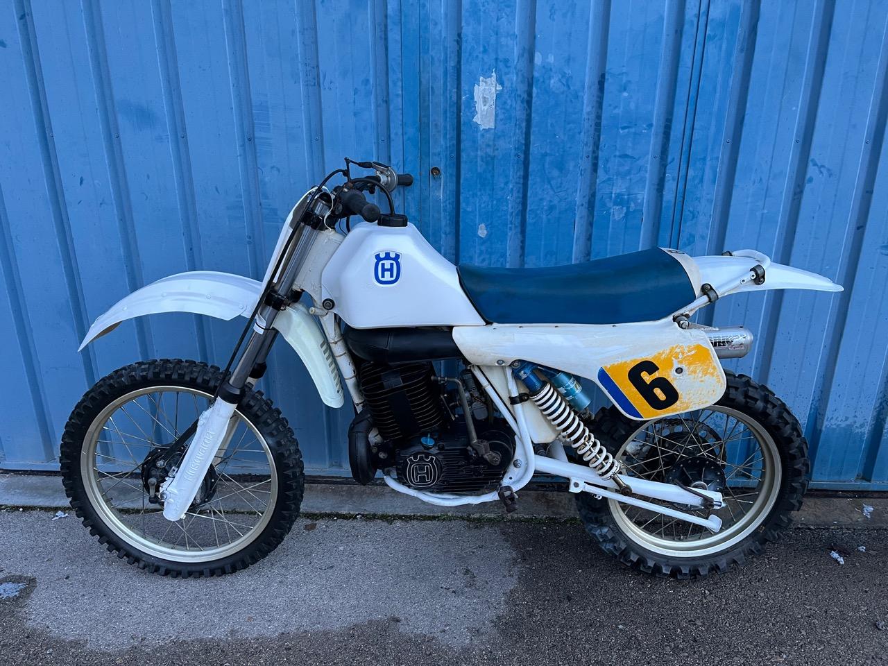 HUSQVARNA AE500 AE500 - 1985 LesAnciennes.com