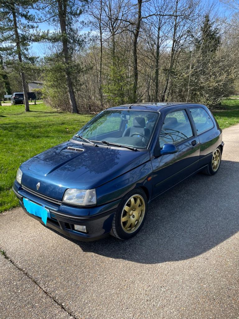 RENAULT Clio Williams - 1994 LesAnciennes.com