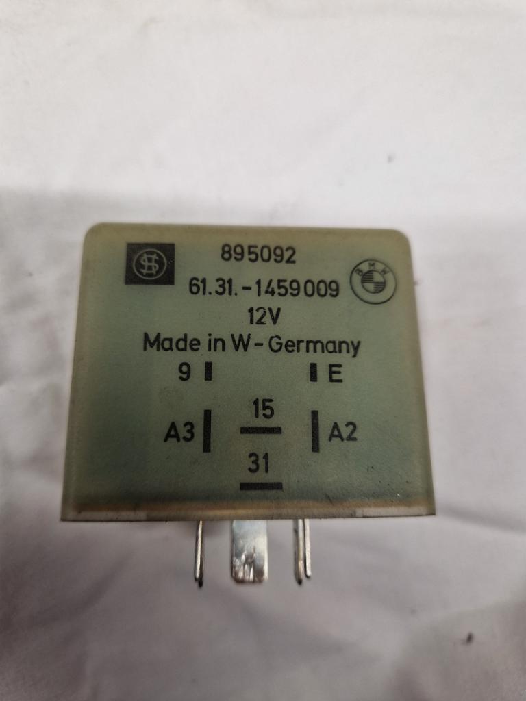 Relais de ventilateur LesAnciennes.com