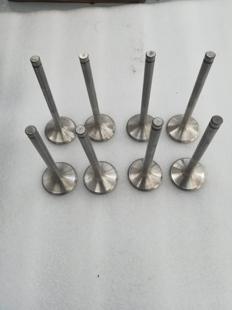 Valves for Maserati Indy LesAnciennes.com