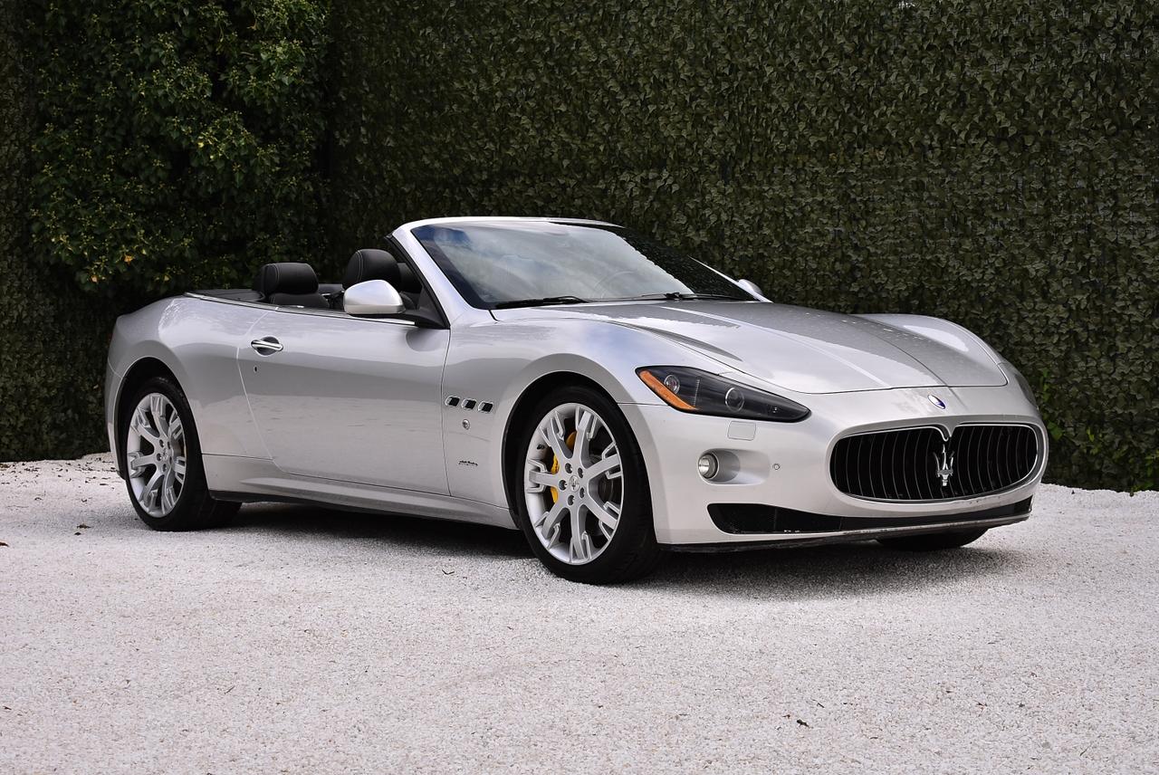 2011 Maserati GranCabrio LesAnciennes.com
