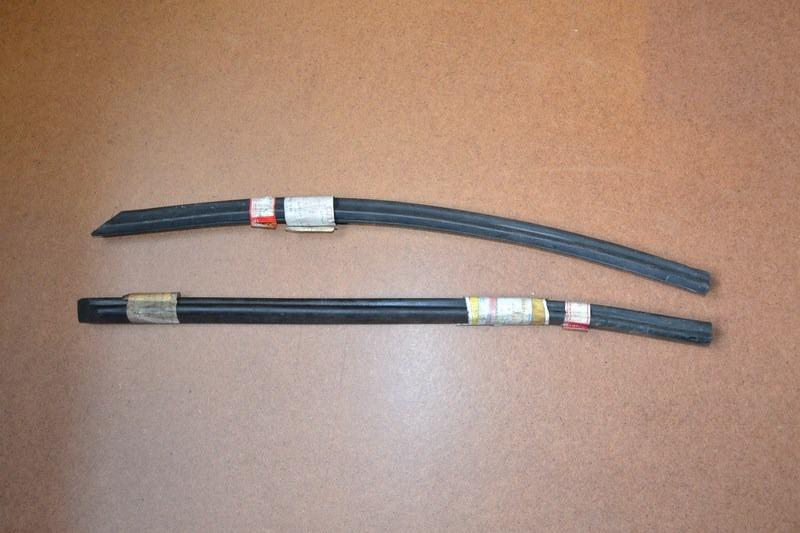 Paire joints porte sur montant PORSCHE 914 neuve LesAnciennes.com