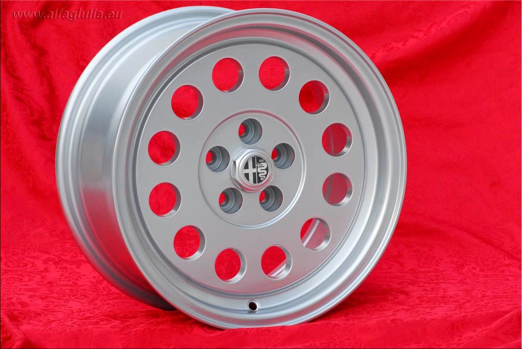 1 pc. jante Alfa Romeo Ronal A1 7x15 ET25 Alfetta LesAnciennes.com