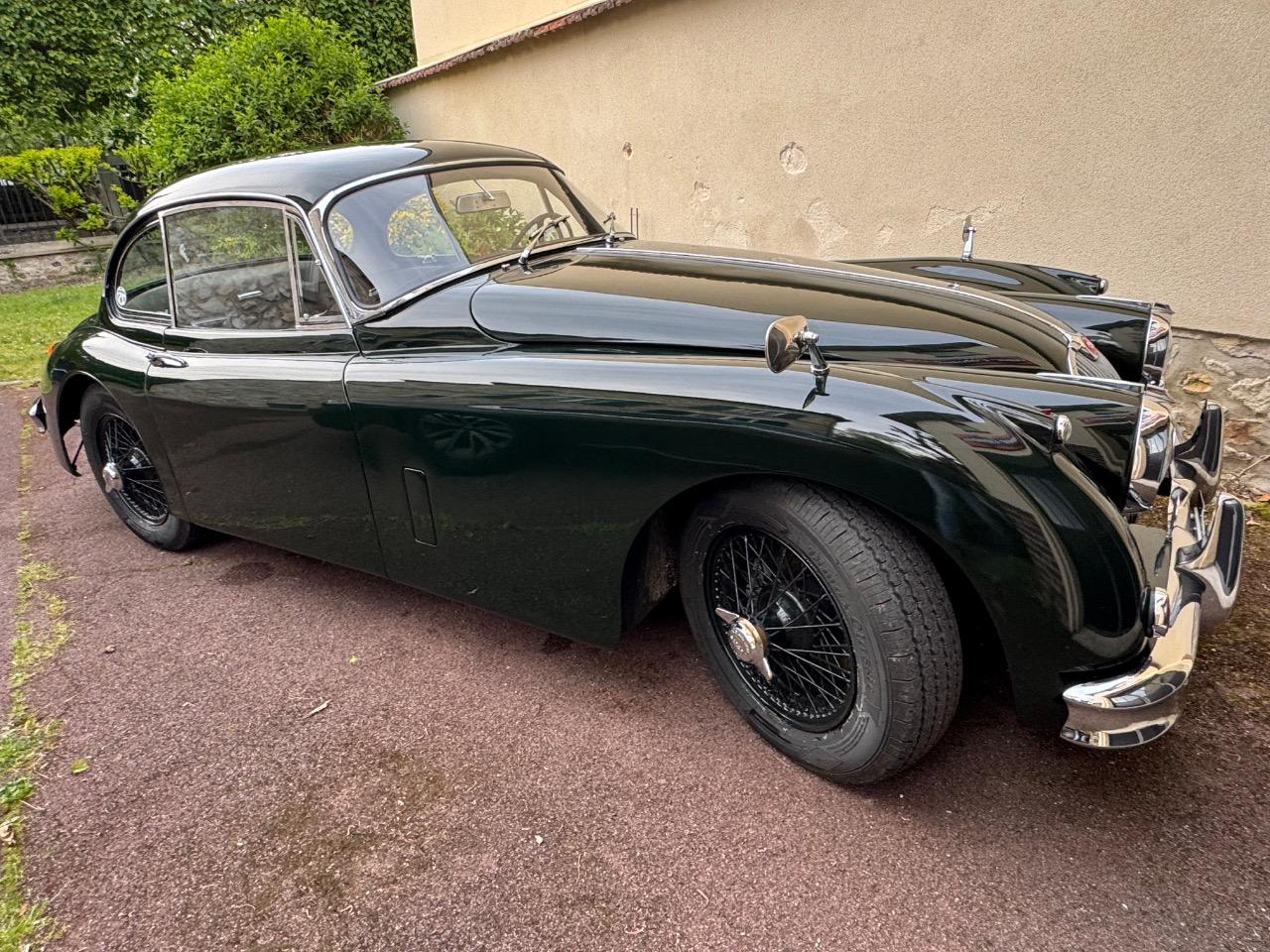 JAGUAR XK150 Coupe - 1961 LesAnciennes.com