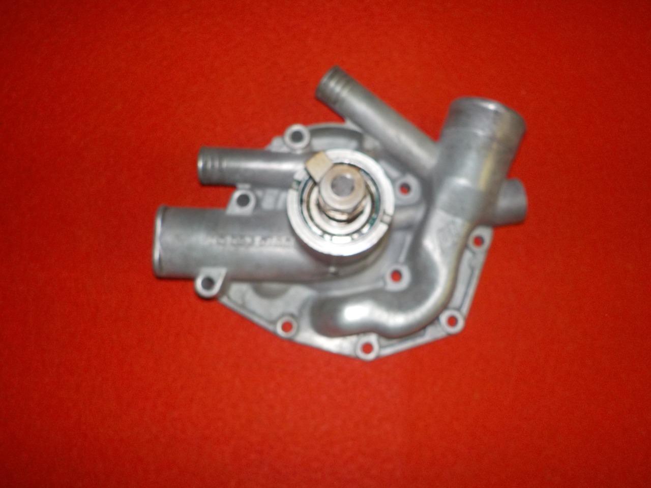 Pompe à eau RENAULT Dauphine Gordini LesAnciennes.com