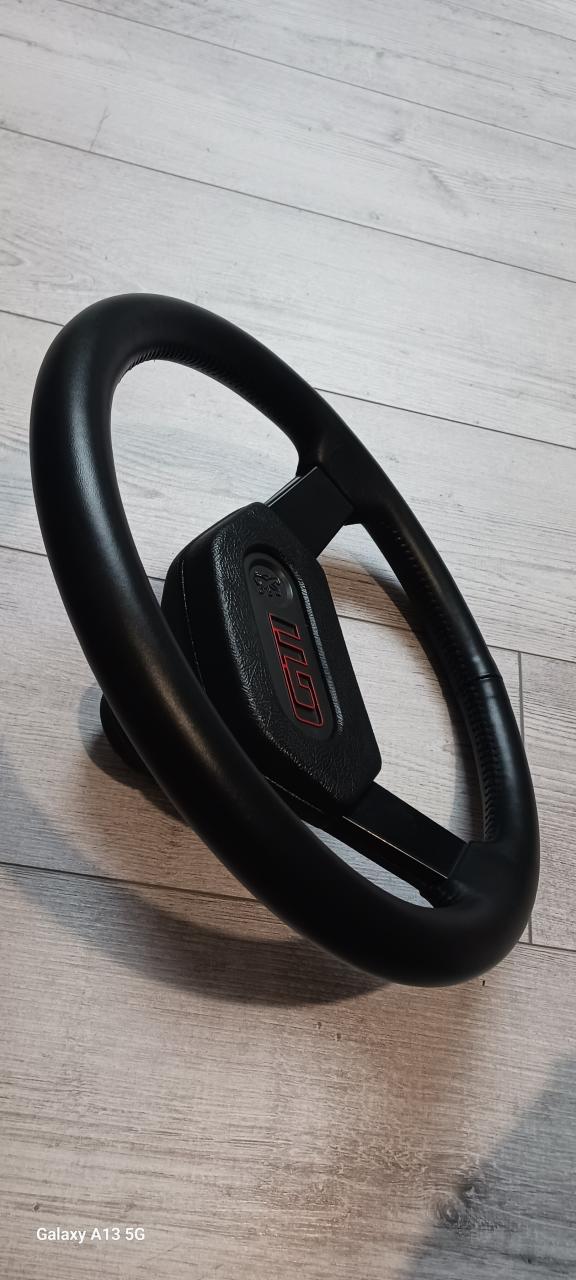 Volant cuir neuf PEUGEOT 205 gti phase 1 LesAnciennes.com