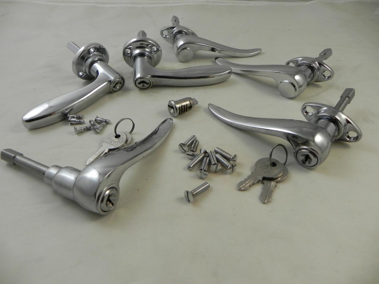 Poignées CITROEN Traction LesAnciennes.com