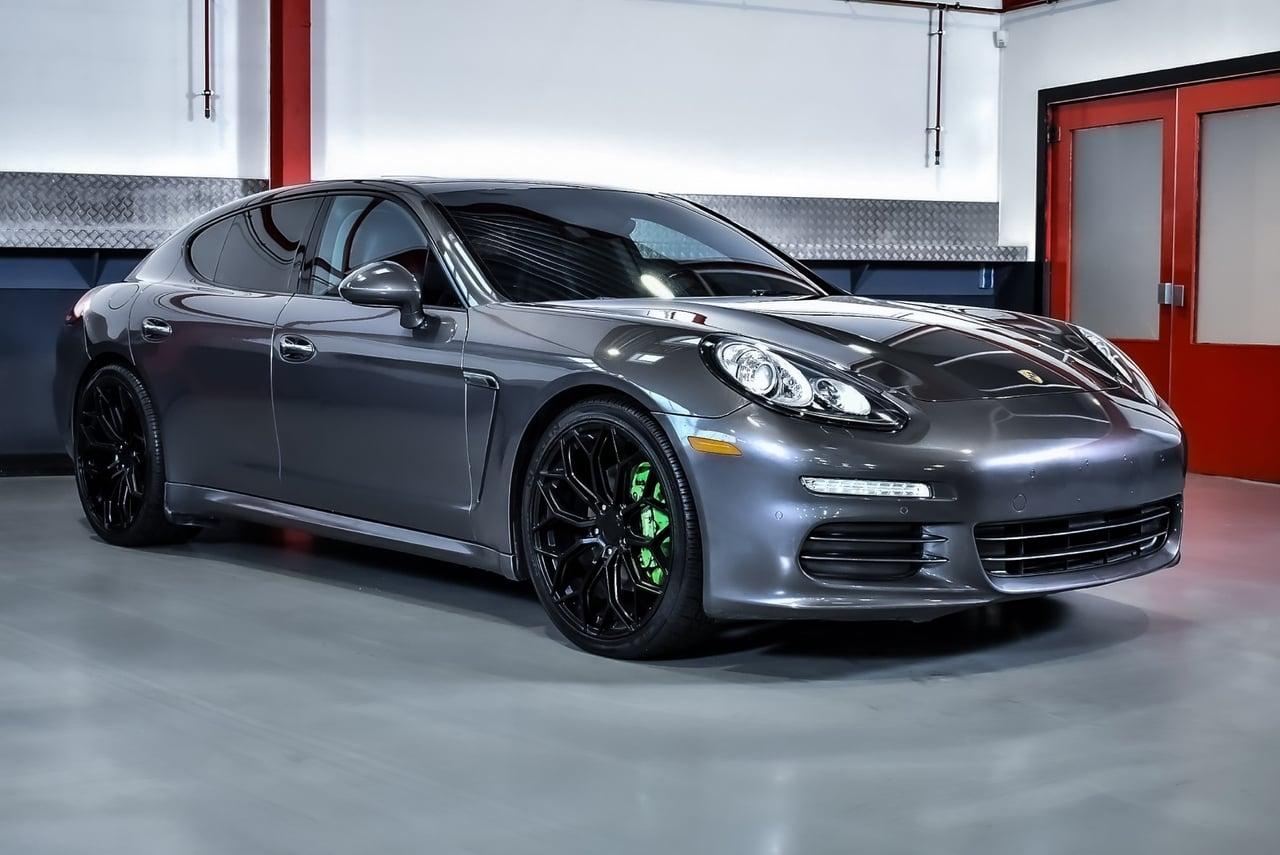 2016 Porsche 970 Panamera 4 3.6L V6 LesAnciennes.com