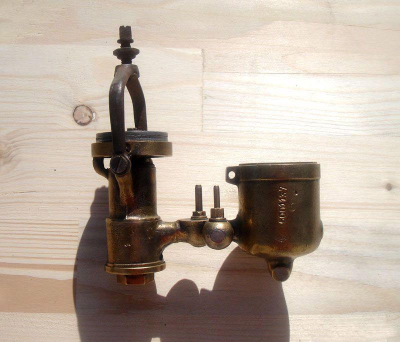 Carburateur Renault bronze avant guerre LesAnciennes.com