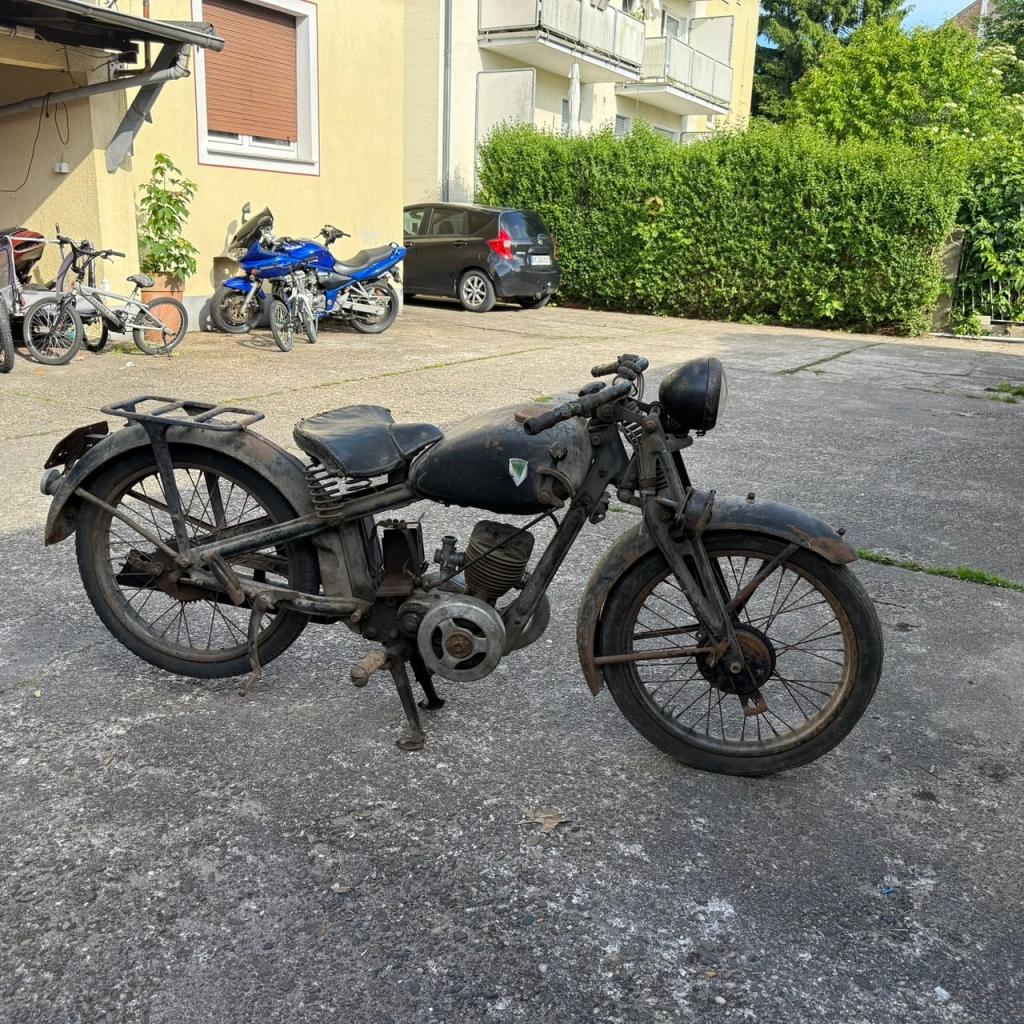 1935 DKW KM 200 N LesAnciennes.com