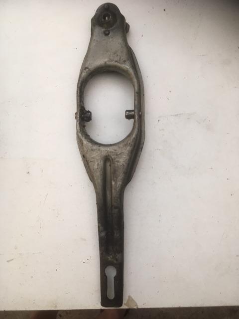 Fourchette embrayage volvo 1800 ES LesAnciennes.com