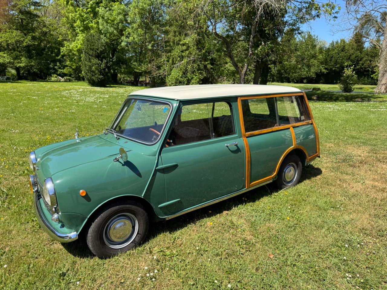 INNOCENTI Mini Traveller woody - 1970 LesAnciennes.com