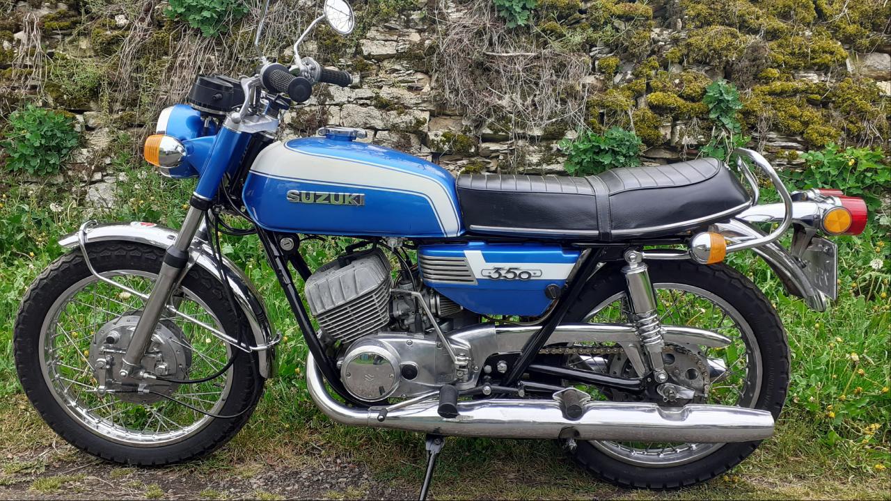 SUZUKI T 350 - 1972 LesAnciennes.com